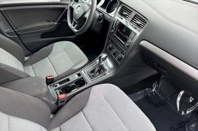 2016 Volkswagen e-Golf SE