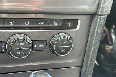 2016 Volkswagen e-Golf SE