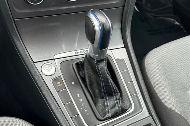 2016 Volkswagen e-Golf SE