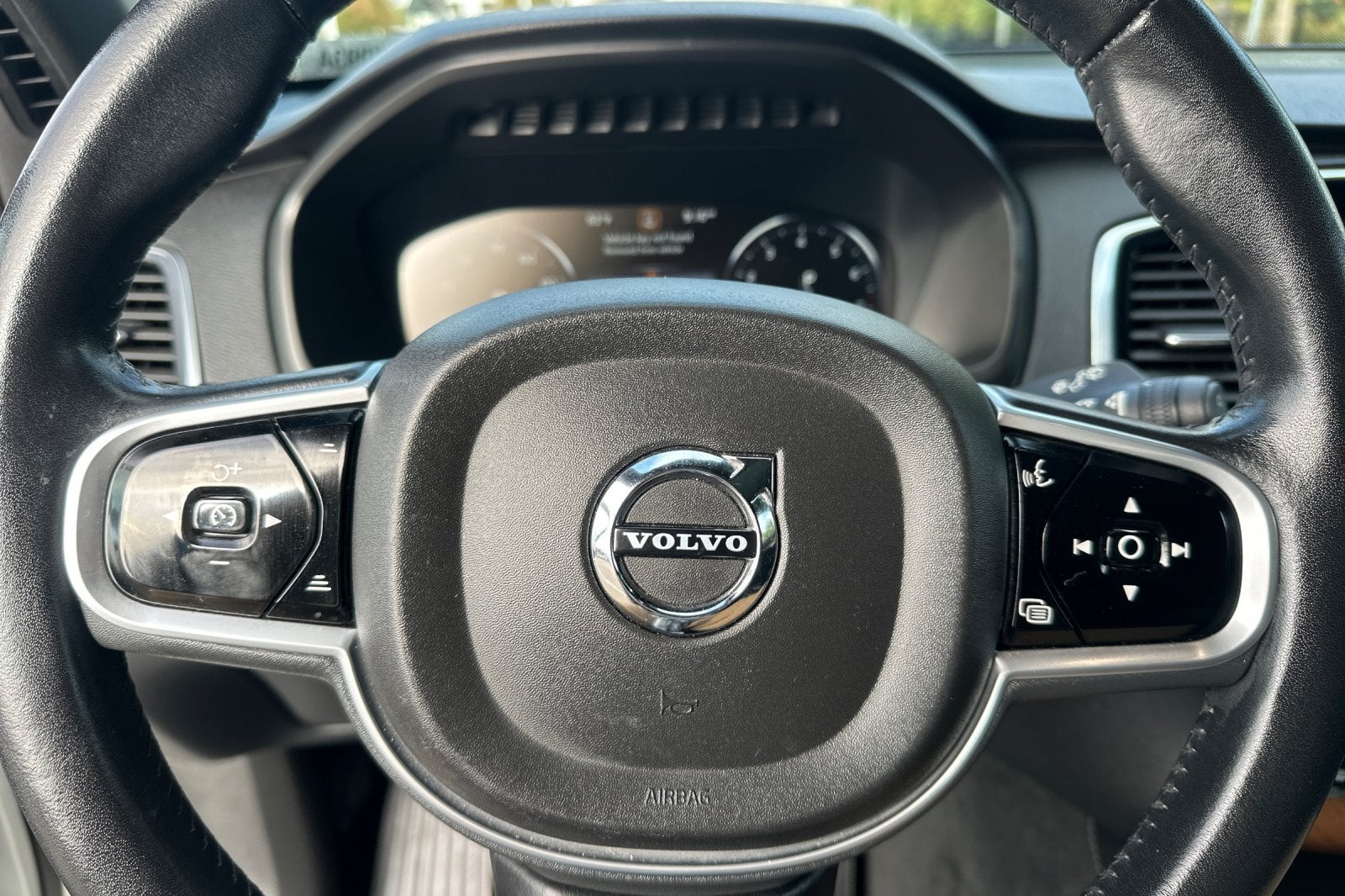 2018 Volvo XC90 T6 Inscription