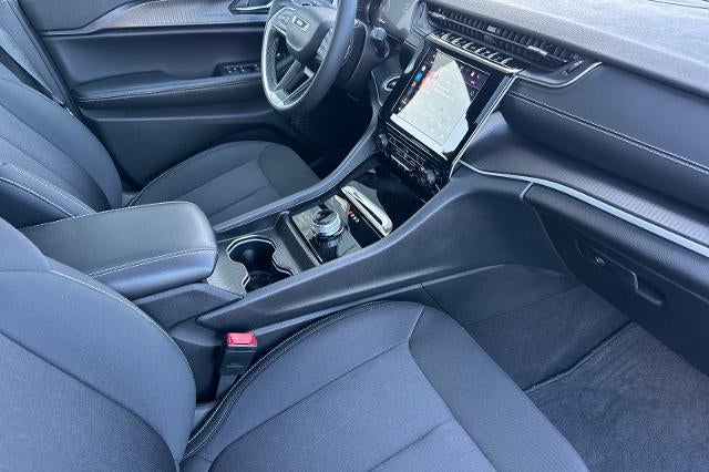 2025 Jeep Grand Cherokee Laredo X 4x2