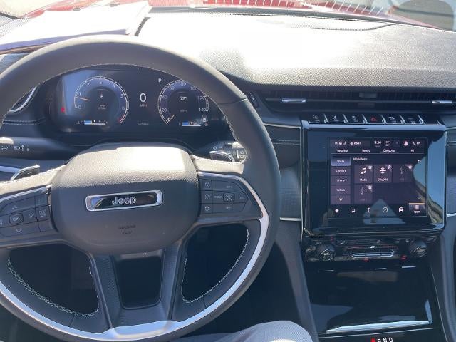 2025 Jeep Grand Cherokee Laredo X 4x2