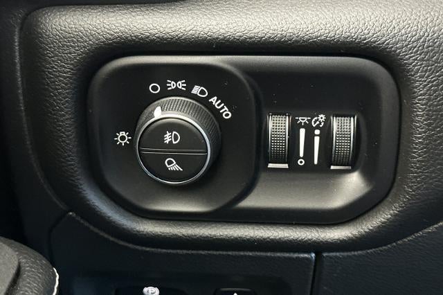 2025 RAM 1500 Laramie Crew Cab 4x4 5'7" Box