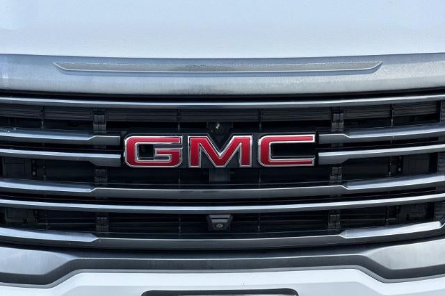 2022 GMC Acadia AT4