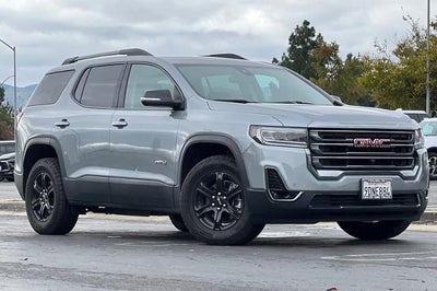 2023 GMC Acadia AT4