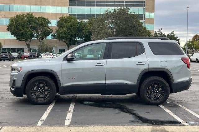 2023 GMC Acadia AT4