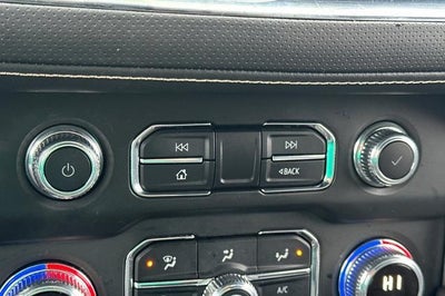 2024 GMC Yukon XL SLT