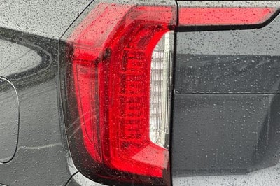 2024 GMC Yukon XL SLT