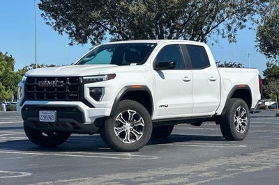 2023 GMC Canyon AT4
