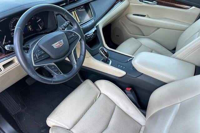 2017 Cadillac XT5 Luxury AWD
