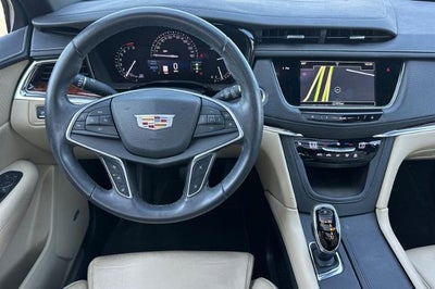 2017 Cadillac XT5 Luxury AWD
