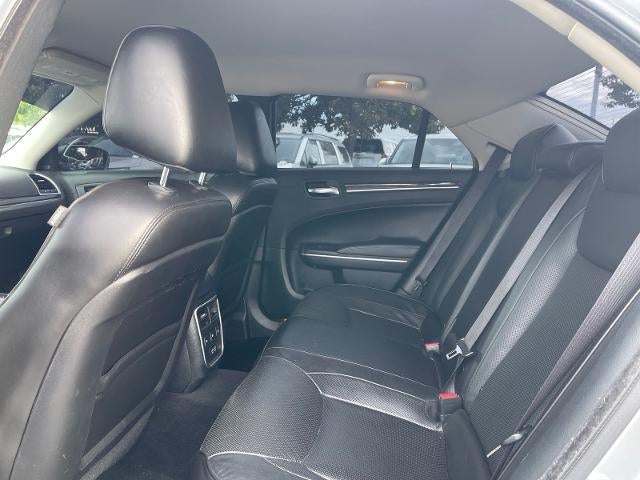 2022 Chrysler 300 Touring L