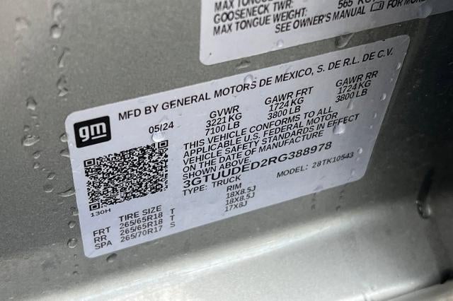 2024 GMC Sierra 1500 SLT