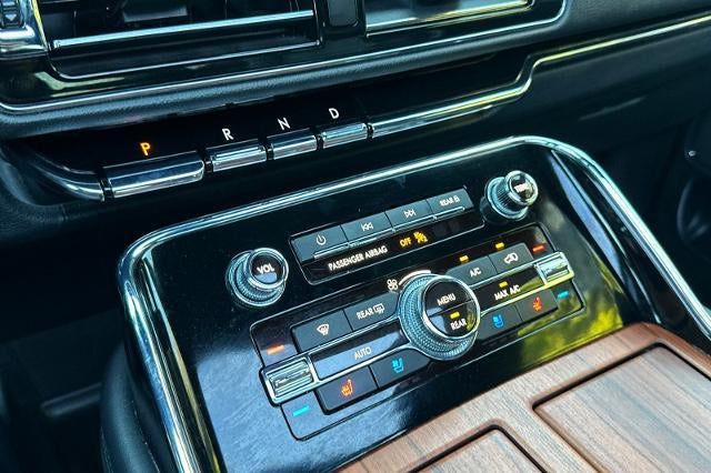 2024 Lincoln Navigator Premiere