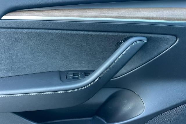 2021 Tesla Model 3 Standard Range Plus Rear-Wheel Drive