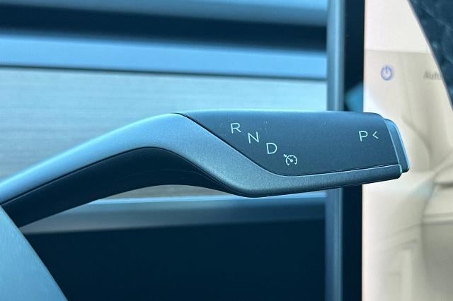 2021 Tesla Model 3 Standard Range Plus Rear-Wheel Drive