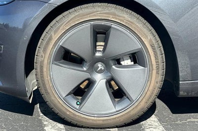 2021 Tesla Model 3 Standard Range Plus Rear-Wheel Drive