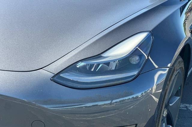 2021 Tesla Model 3 Standard Range Plus Rear-Wheel Drive