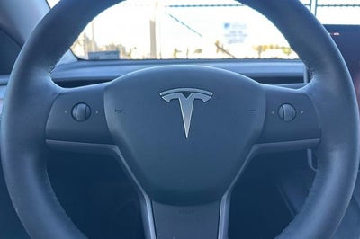 2025 Tesla Model Y Performance