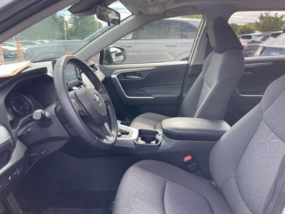 2020 Toyota RAV4 Hybrid XLE