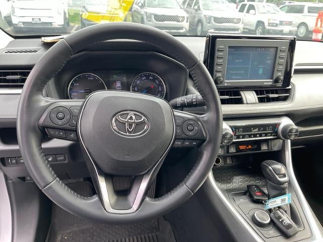 2020 Toyota RAV4 Hybrid XLE