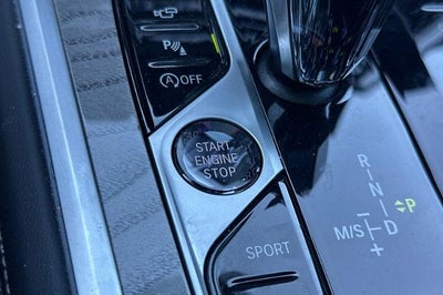 2024 BMW 8 Series 840i