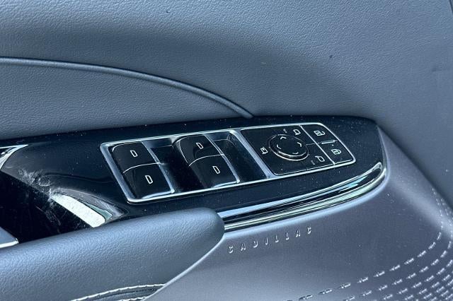 2025 Cadillac LYRIQ Luxury 1