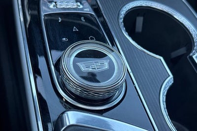 2025 Cadillac LYRIQ Luxury 1