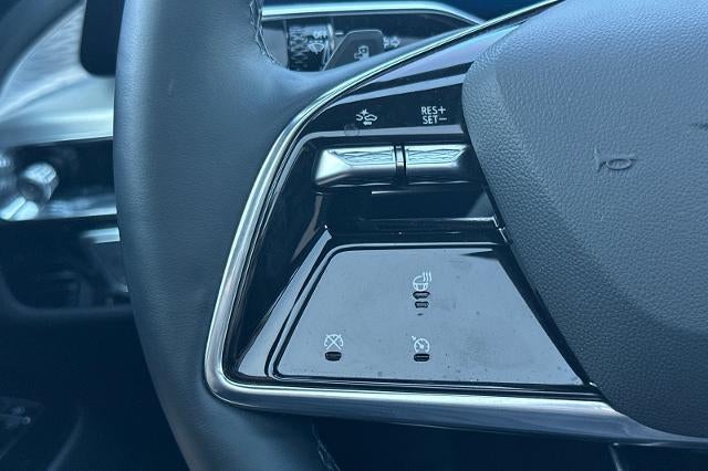 2025 Cadillac LYRIQ Luxury 1
