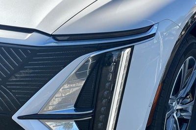 2025 Cadillac LYRIQ Luxury 1