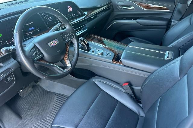 2022 Cadillac Escalade Luxury