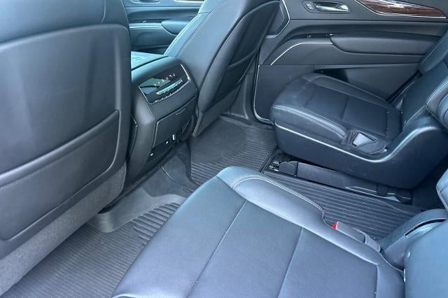 2022 Cadillac Escalade Luxury