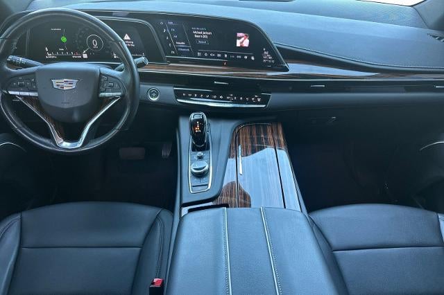 2022 Cadillac Escalade Luxury