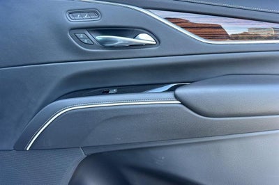 2022 Cadillac Escalade Luxury