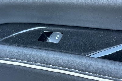 2022 Cadillac Escalade Luxury