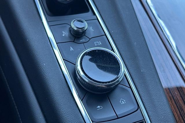 2022 Cadillac Escalade Luxury