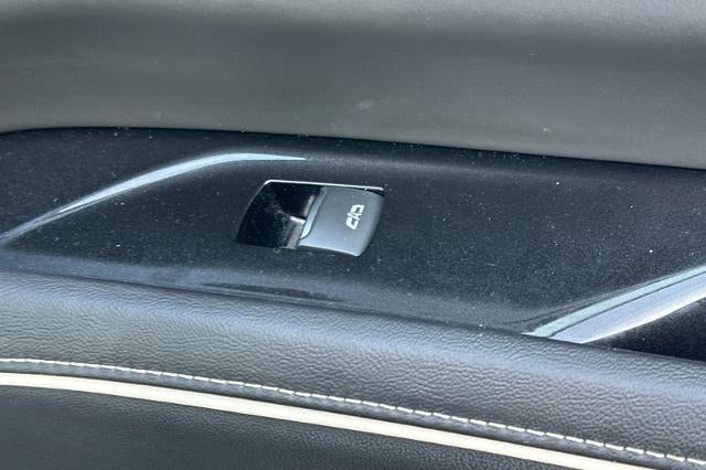 2023 Cadillac Escalade 4WD Sport Platinum