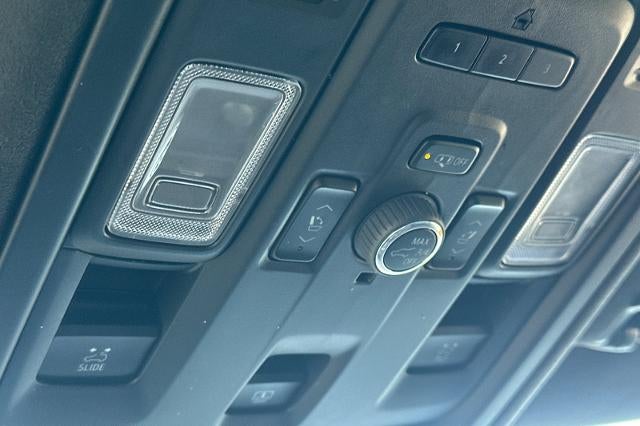 2023 Cadillac Escalade 4WD Sport Platinum