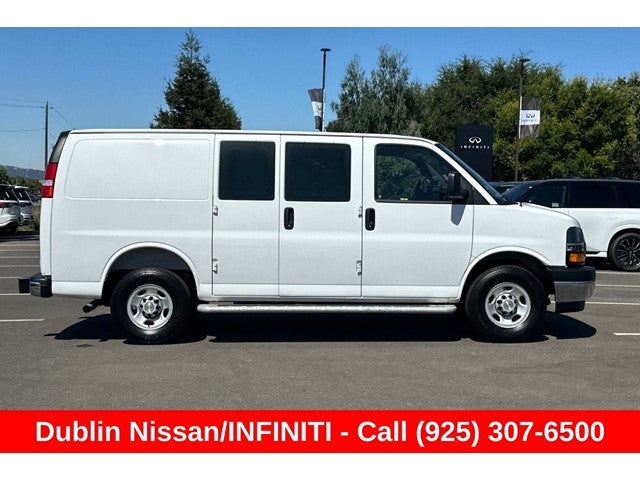 2025 Chevrolet Express 2500 Work Van Cargo