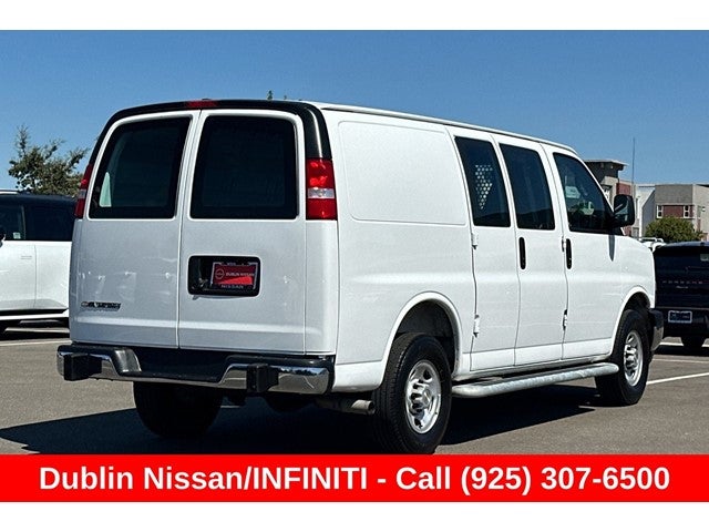 2025 Chevrolet Express 2500 Work Van Cargo
