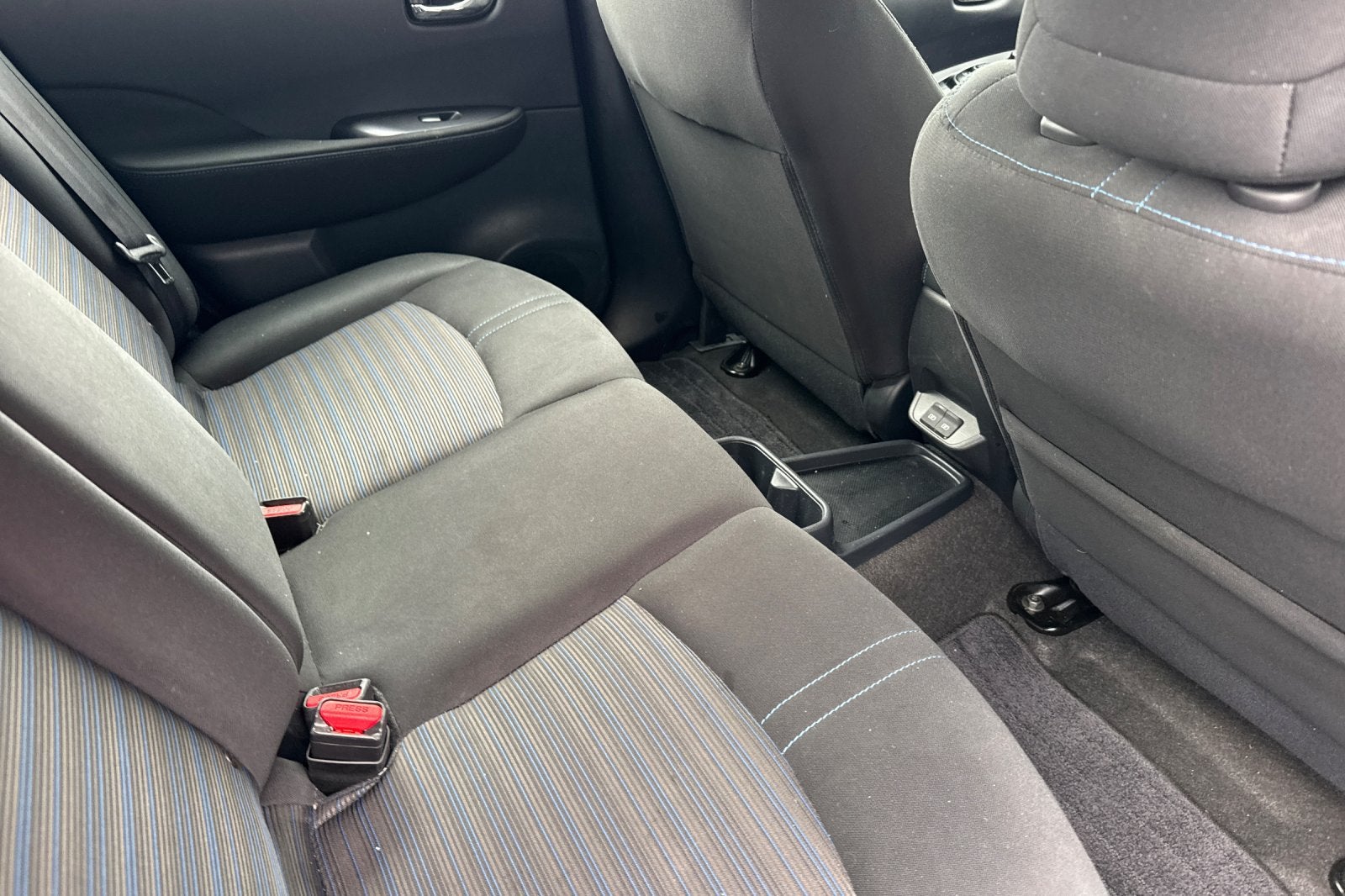 2025 Nissan Leaf S