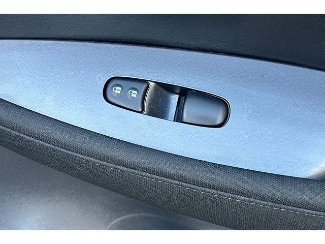 2025 Nissan Leaf S