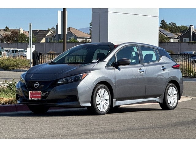 2025 Nissan Leaf S
