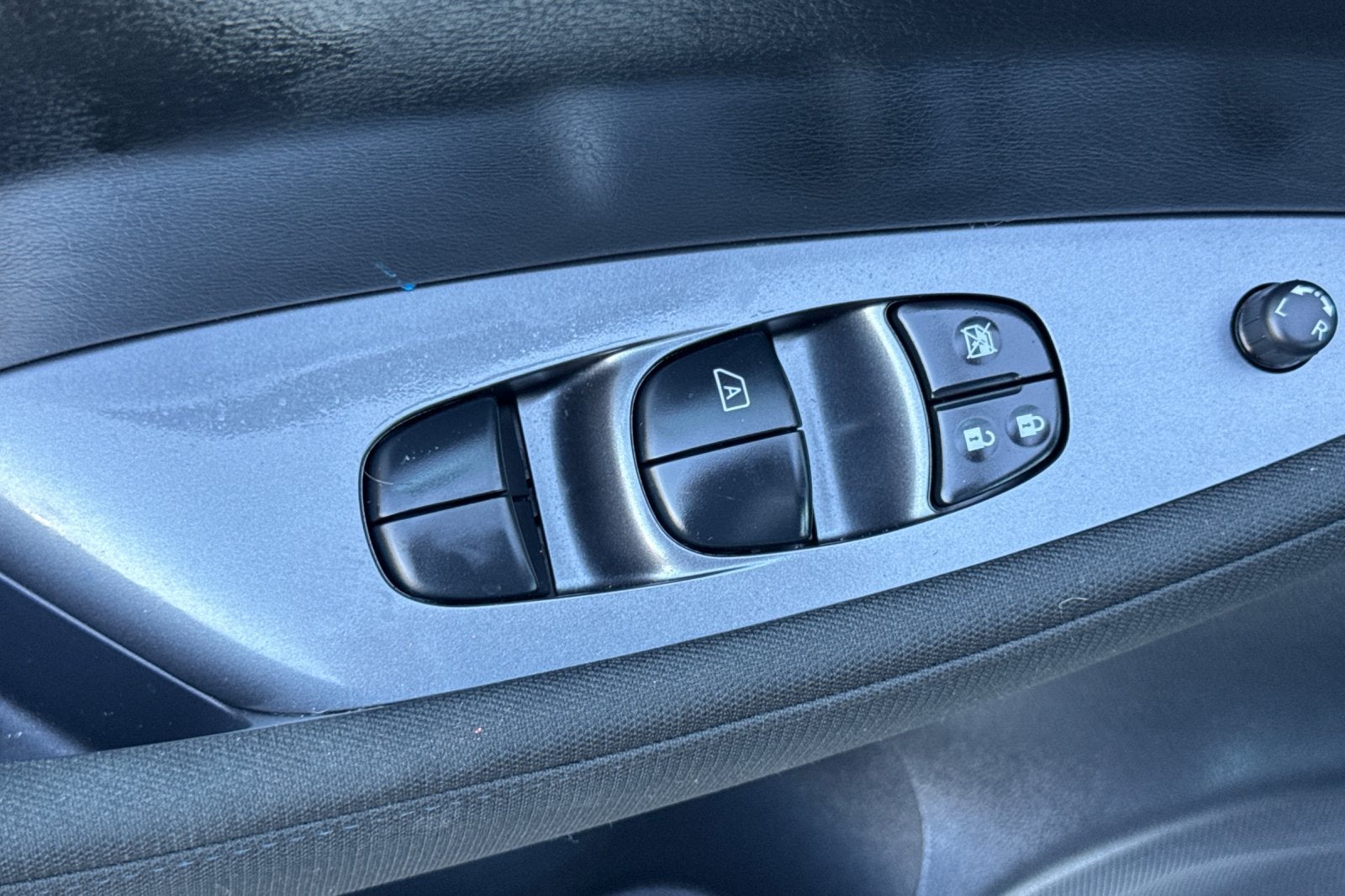 2025 Nissan Leaf S