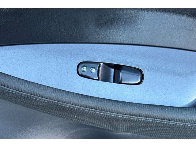 2025 Nissan Leaf S