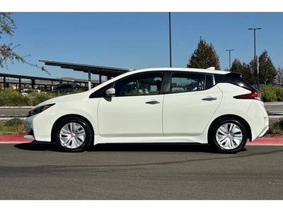 2025 Nissan Leaf S