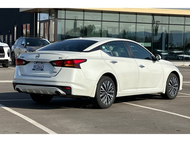 2023 Nissan Altima 2.5 SV