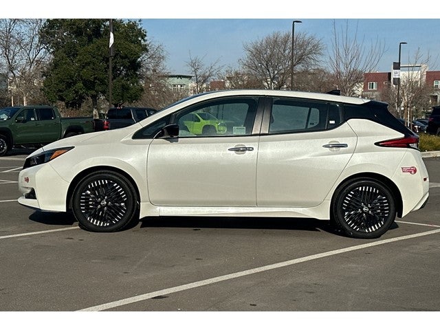 2024 Nissan Leaf SV Plus