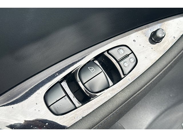 2025 Nissan Leaf SV Plus
