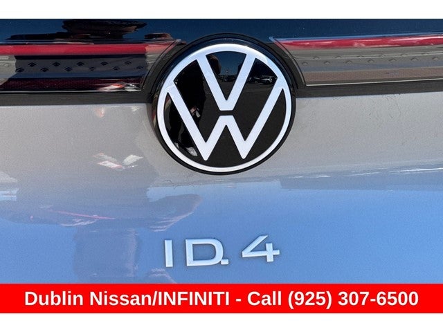 2023 Volkswagen ID.4 Pro